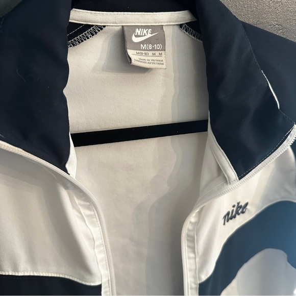 Nike Jackets & Blazers - Nike Blue & White Lightweight Running Jacket | Size Medium (8-10)